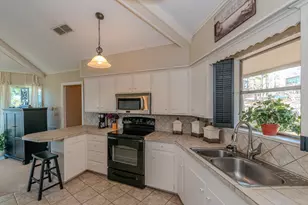 893 Lakeshore Dr, Brookeland, TX 75931 - Photo 18