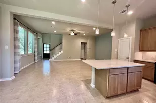 110 Handley Dr, Montgomery, TX 77316 - Photo 2