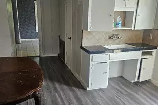 1411 Mcneil St, Houston, TX 77009 - Photo 4