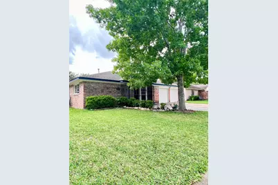 15119 McLeod Drive, Houston, TX 77060 - Photo 2