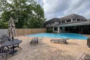 2224 S Piney Point Rd, Houston, TX 77063 - Photo 8