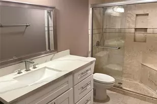 2224 S Piney Point Rd, Houston, TX 77063 - Photo 6