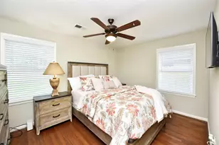 6330 Mobud Dr, Houston, TX 77074 - Photo 14