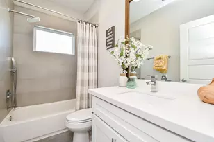 2010 St Charles St, Houston, TX 77003 - Photo 20