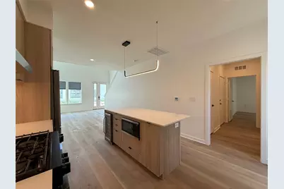 1941 Sawdust Road #124, The Woodlands, TX 77380 - Photo 6