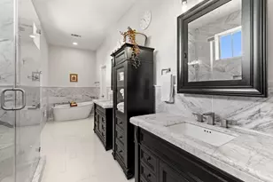 734 Yale St, Houston, TX 77007 - Photo 16