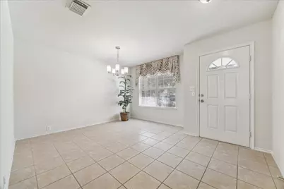 15018 Sugar Peak Drive, Sugar Land, TX 77498 - Photo 6