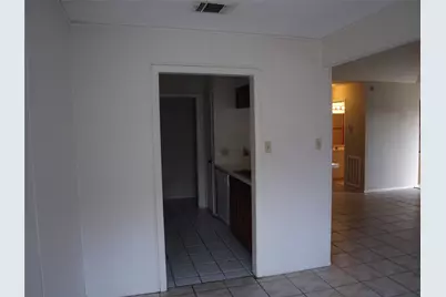 10806 Lynbrook Drive #b, Houston, TX 77042 - Photo 14