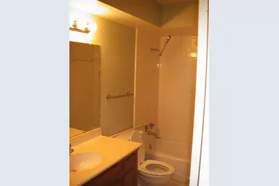 10806 Lynbrook Drive #b, Houston, TX 77042 - Photo 2