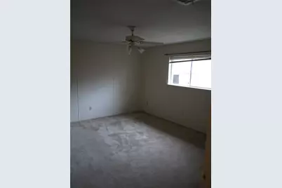 10806 Lynbrook Drive #b, Houston, TX 77042 - Photo 16