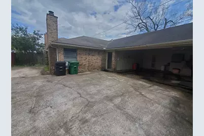 10806 Lynbrook Drive #b, Houston, TX 77042 - Photo 1