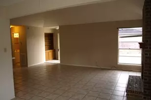 10806 Lynbrook Dr, Houston, TX 77042 - Photo 12