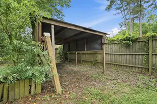 587 Melmont St, Conroe, TX 77302 - Photo 36