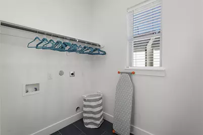 1913 Hoskins Drive #B, Houston, TX 77080 - Photo 16