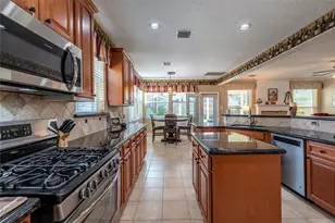 2507 Evergreen Dr, Pearland, TX 77581 - Photo 10