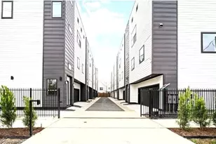 319 N Nagle St, Houston, TX 77003 - Photo 1