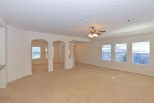13607 Manor Crest Ln, Rosharon, TX 77583 - Photo 4