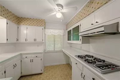 613 Grantham Road, Baytown, TX 77521 - Photo 14