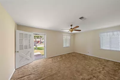 613 Grantham Road, Baytown, TX 77521 - Photo 10