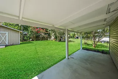 613 Grantham Road, Baytown, TX 77521 - Photo 8