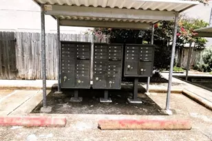 1818 Augusta Dr, Houston, TX 77057 - Photo 32