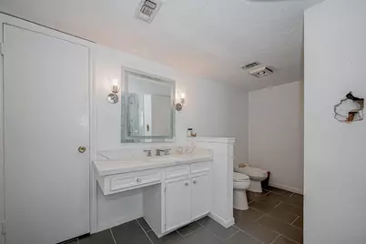 7502 Olympia Drive, Houston, TX 77063 - Photo 18