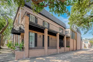 7502 Olympia Dr, Houston, TX 77063 - Photo 2