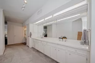 7502 Olympia Dr, Houston, TX 77063 - Photo 34