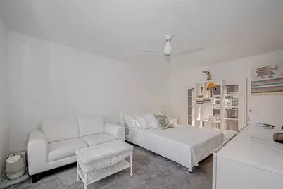 7502 Olympia Drive, Houston, TX 77063 - Photo 24