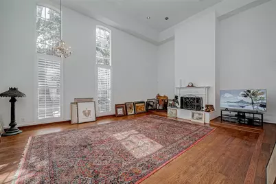7502 Olympia Drive, Houston, TX 77063 - Photo 4