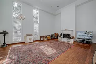 7502 Olympia Dr, Houston, TX 77063 - Photo 4