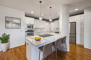 1005 S Shepherd Dr, Houston, TX 77019 - Photo 2