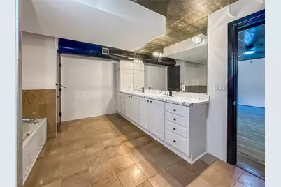 1005 S Shepherd Drive #210, Houston, TX 77019 - Photo 24