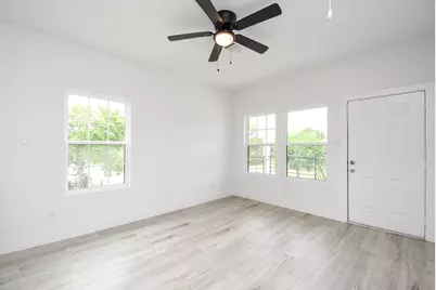 2707 Kirk Street, Houston, TX 77026 - Photo 12