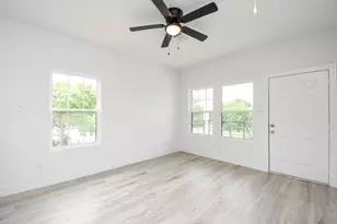 2707 Kirk St, Houston, TX 77026 - Photo 12