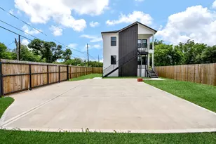 2707 Kirk St, Houston, TX 77026 - Photo 1