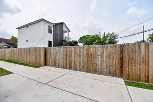 2707 Kirk St, Houston, TX 77026 - Photo 28