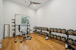 22 E Shady Ln, Houston, TX 77063 - Photo 38