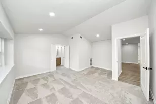 10806 Olympia Dr, Houston, TX 77042 - Photo 24