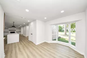 10806 Olympia Dr, Houston, TX 77042 - Photo 26