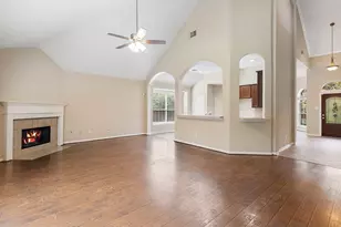 2 Bushell Mill Pl, The Woodlands, TX 77382 - Photo 8