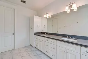 2704 Oakwood Crst Ln, Houston, TX 77018 - Photo 14