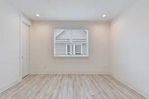 2704 Oakwood Crst Ln, Houston, TX 77018 - Photo 24