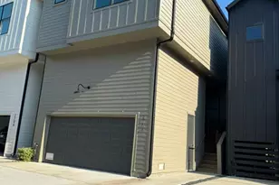 2704 Oakwood Crst Ln, Houston, TX 77018 - Photo 2