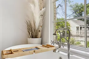 2114 Wroxton Rd, Houston, TX 77005 - Photo 22