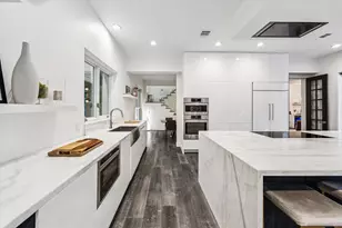 2114 Wroxton Rd, Houston, TX 77005 - Photo 16