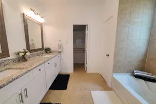 11218 Beverley Pk St, Sugar Land, TX 77498 - Photo 14