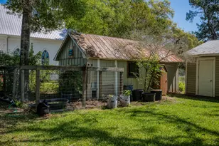 235 Hickory St, New Ulm, TX 78950 - Photo 40