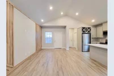 216 W Live Oak Street, Angleton, TX 77515 - Photo 14