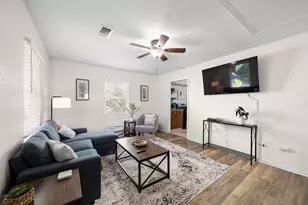 3330 Ave O 1/2, Galveston, TX 77550 - Photo 2